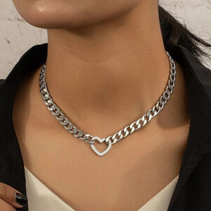 Silver Fashionable Women's Heart Decor Chain Necklace